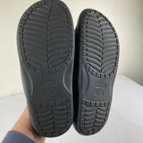 Crocs Classic Slide Sandal Black Women Sz 9 Mens 7 Comfort Slip On - Picture 6 of 6